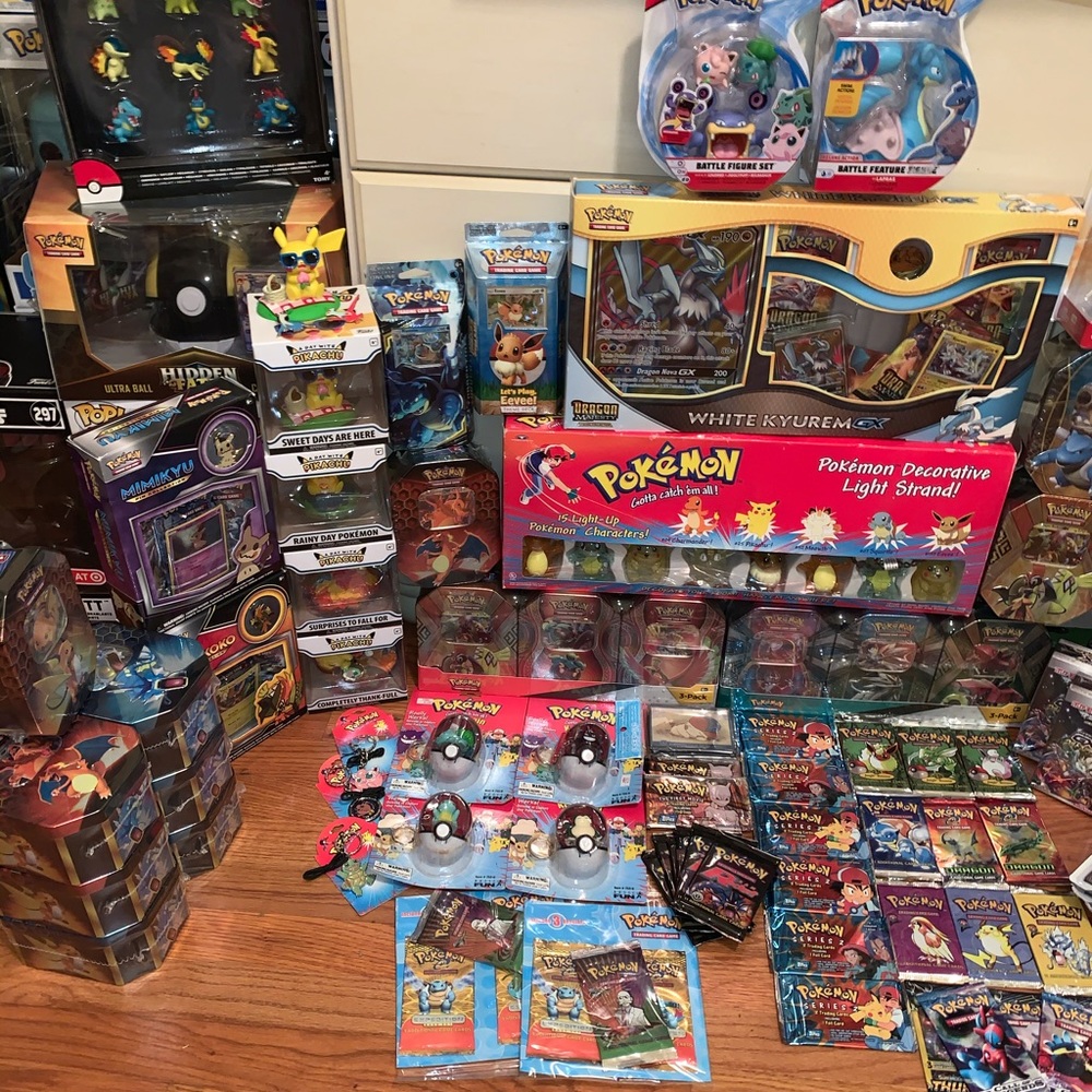 Pokémon Mystery Box! - Picture 2 of 12